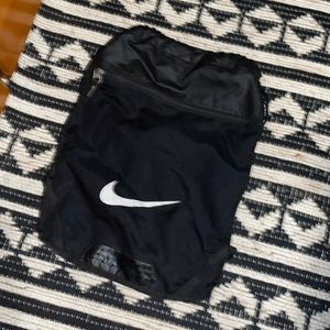 Nike throw over